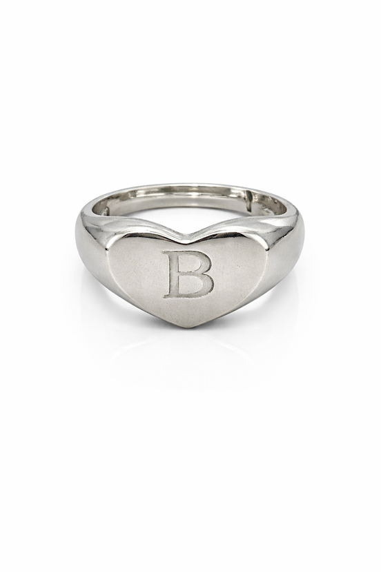 fico gioielli - Anello Sigillo Cuore con Iniziale “B”