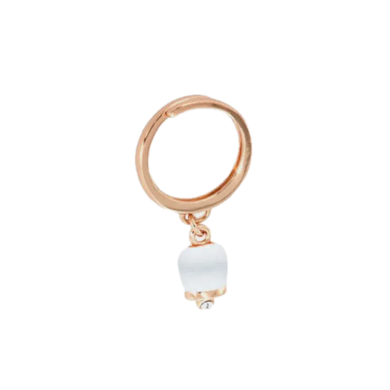 Amo Capri - Anello in Metallo con campanella portafortuna pendente, impreziosita da smalto bianco e punto luce