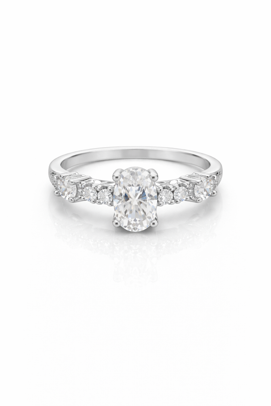 fico gioielli - Anello Solitario Ovale con Pavé in Argento 925