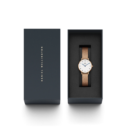 Orologio Daniel Wellington Petite Roman Numerals Melrose Solo Tempo Rose Gold 28mm Bianco da Donna DW00100681