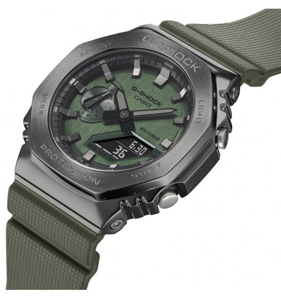 Casio - Orologio  G-Shock metal covered GM-2100B-3AER